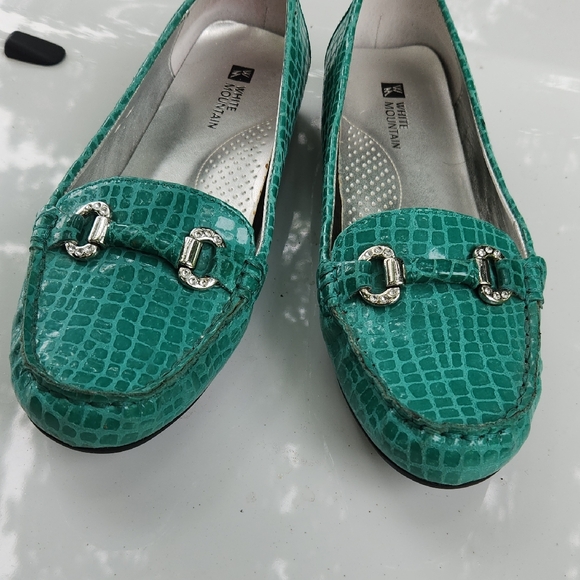 White Mountain Teal Croc-Patterned Flats - Picture 3 of 7